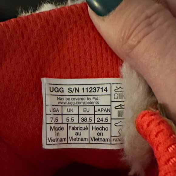 UGG Brown Suede Boots with Red Highlights - Picture 2 of 6